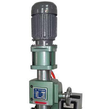 廠(chǎng)家一般生產(chǎn)哪幾種規(guī)格型號(hào)的鉚接機(jī)？哪種好？