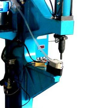 導(dǎo)致自動鉚接機(jī)故障的原因有哪些?