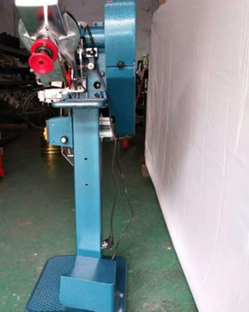 徑向鉚接機(jī)讓繞線木軸組裝更快捷和簡便！