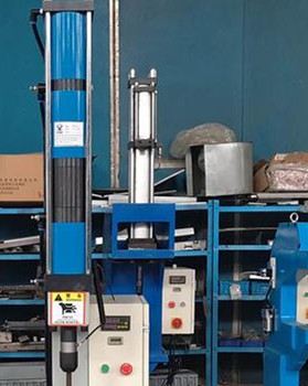 國內(nèi)廠家生產(chǎn)的鉚接機價格貴嗎？