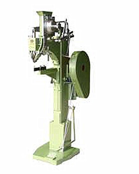 液壓鉚接機(jī)的液壓系統(tǒng)有幾種回路？